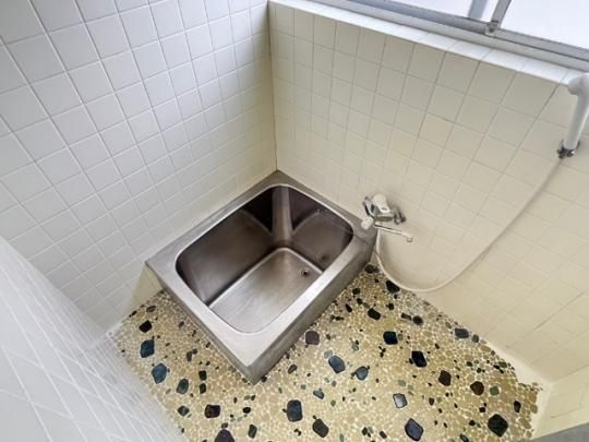 �y���̑��z�@�o�X�^�V�����[