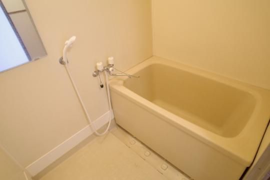 �y���̑��z�@�o�X�^�V�����[