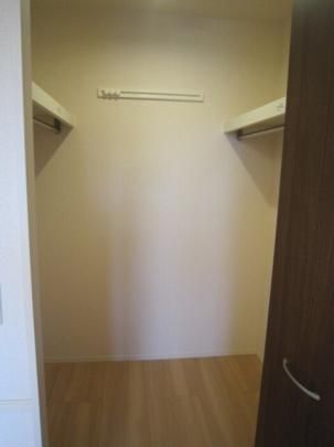 �y���̑��z�@201�@�E�H�[�N�C���N���[�b�g