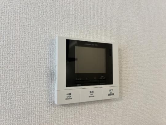 �y���̑��z�@203�@TV�C���^�[�z��