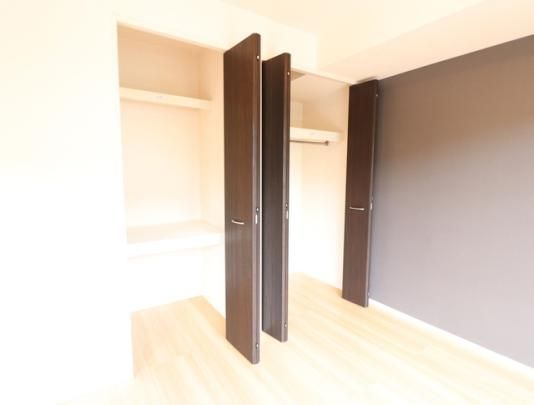 �y���̑��z�@B102�@�N���[�[�b�g