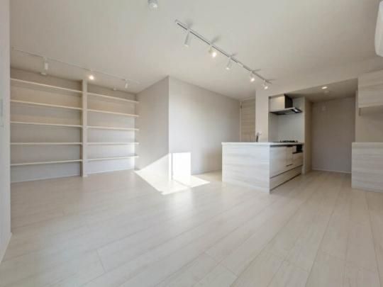 �y���̑��z�@���r���O