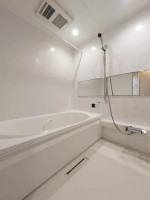 �y���̑��z�@�o�X�^�V�����[