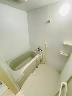 �y���̑��z�@�o�X�^�V�����[