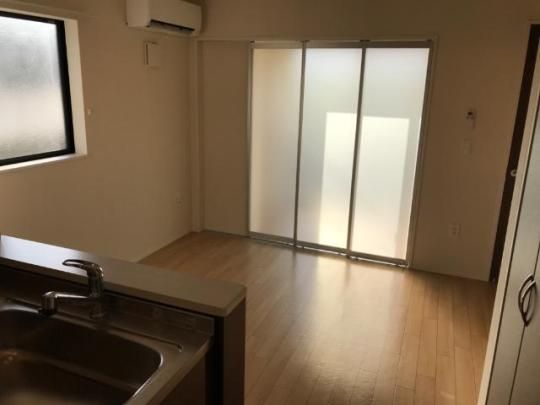 �y���̑��z�@���r���O