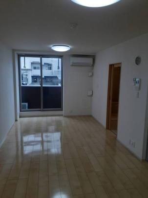 �y���̑��z�@���r���O