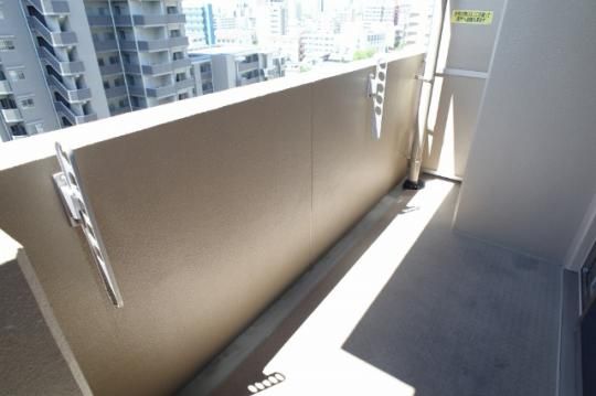 �y���̑��z�@�o���R�j�[