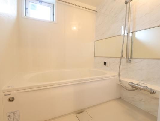 �y���̑��z�@�{�i�[���@�䂤107�@�o�X