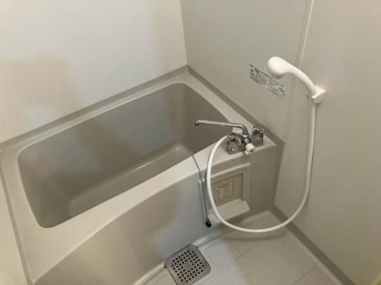 �y���̑��z�@�o�X�^�V�����[