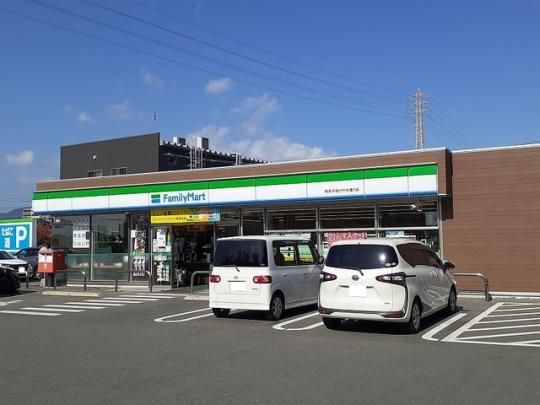 �y���Ӂz�@�t�@�~���[�}�[�g�������₫�ʂ�F350m