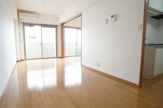 �y���̑��z�@���r���O