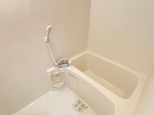 �y���̑��z�@�o�X�^�V�����[