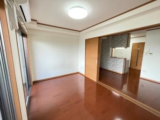 �y���̑��z�@���r���O