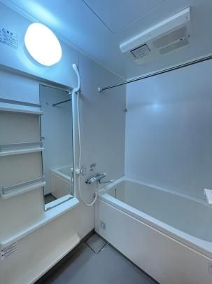 �y���̑��z�@�o�X�^�V�����[