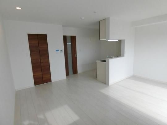 �y���̑��z�@���r���O